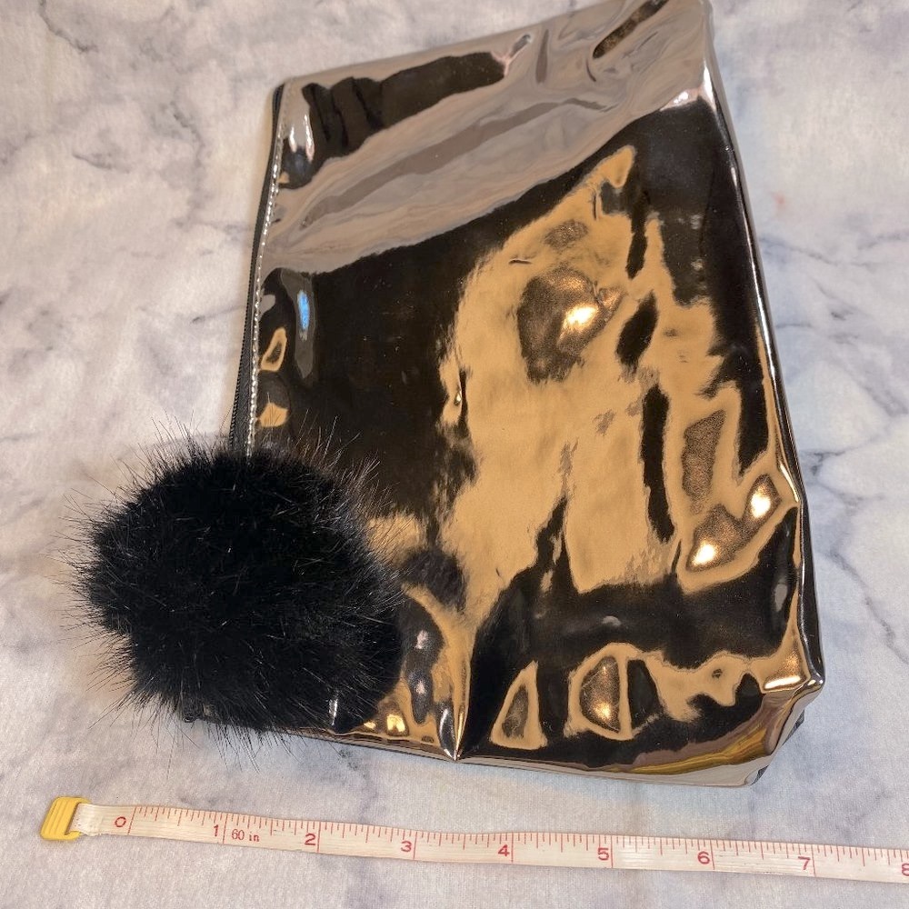 NORDSTROM Metallic Cosmetic Case - Picture 4 of 5